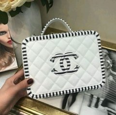 LANÇAMENTO BOLSA CHAN£L VAN1TY CASE WHITE - LINHA ITALIANA

