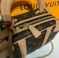 Bolsa LV Mini Lugg4ge BB - Linha Italiana

 na internet