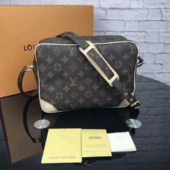 BOLSA LV - LINHA ITALIANA PREMIUM

 - comprar online