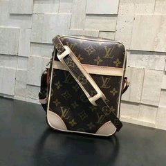 BOLSA LV - LINHA ITALIANA PREMIUM

 na internet