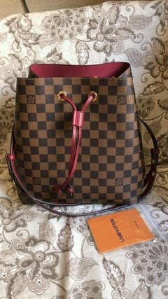 BOLSA LV SACO DAMI&R - LINHA ITALIANA

PREMIUM