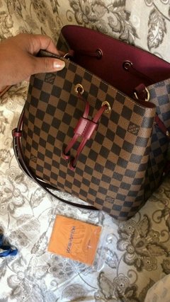 BOLSA LV SACO DAMI&R - LINHA ITALIANA

PREMIUM - Réplicas de Bolsas Grifes Famosas