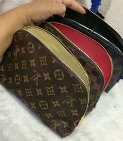 Necessaire LV - LINHA ITALIANA na internet