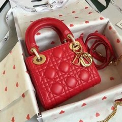 BOLSA D1OR LADY VERMELHA COM FERRAGENS DOURADA - LINHA ITALIANA PREMIUM

