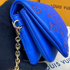 Bolsa Pochette Coussin Azul Coleção Atual - Linha Italiana - Réplicas de Bolsas Grifes Famosas