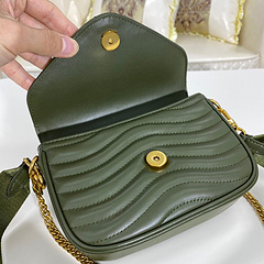 Imagem do Bolsa Multi Pochete New Wave Verde Militar - Linha Italiana