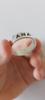 Anillo Alianza Cinta - 7mm - Frase Grabada - Living Symbol