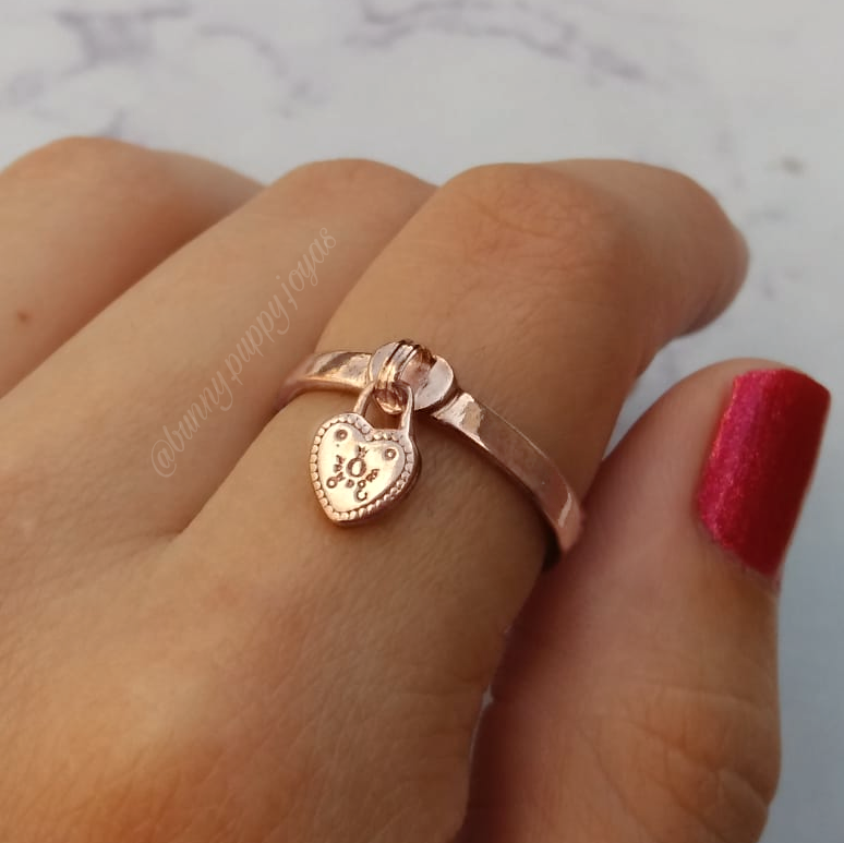 Anillo con Dije Corazon Pandora Plata Rose