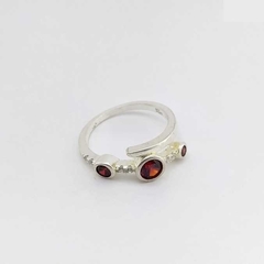 Anillo Espiral | 3 Piedras