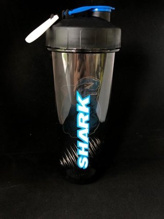 Shaker Shark 2019 (750 ml) - Shark Design - tienda online
