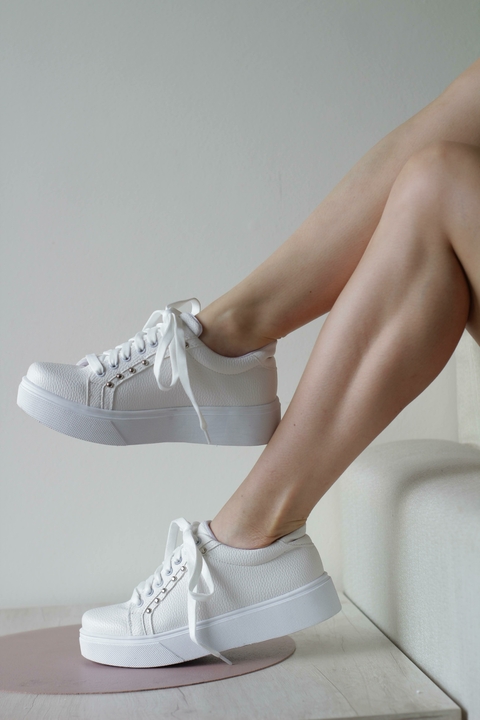 SNEAKERS ART. 014 TACHAS BLANCA