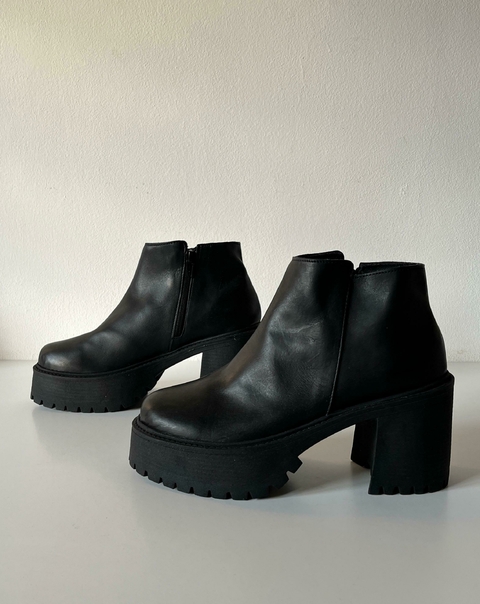 BOTAS ART. 5016 CUERO NEGRO