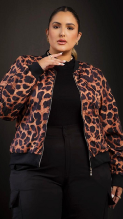 Jaqueta Feminina Plus Size Bomber Animal Print - comprar online