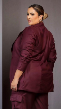 Blazer Feminino Plus Size Alfaiataria Malbec - comprar online