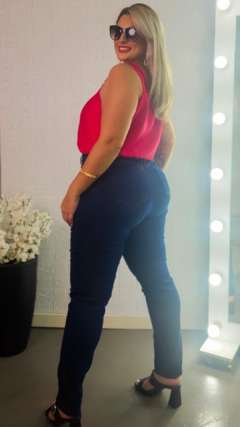 Calça Feminina Plus Size Jeans C/ Cinto na internet