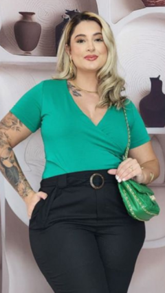 Blusa Feminina Plus Size Transpassada Gabi - loja online