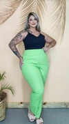 Calça Feminina Plus Size de Linho Betina