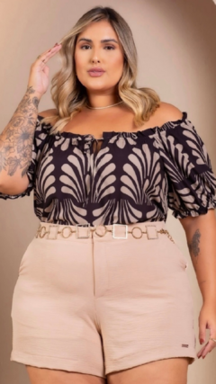 Blusa Feminina Plus Size Ombro a Ombro na internet