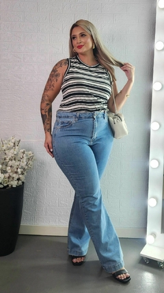 Calça Feminina Plus Size Liz na internet