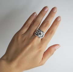 Anillo Lazada en internet