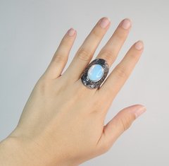 Anillo Totem Piedra de la Luna - comprar online