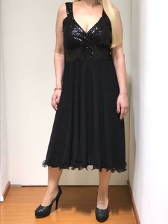 VESTIDO LARGO MIDI CON BRETEL CINTURA Y BUSTO DE LENTEJUELAS SUPER COMODO COMBINADO CON MICROTUL