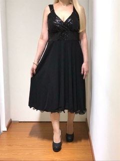 VESTIDO LARGO MIDI CON BRETEL CINTURA Y BUSTO DE LENTEJUELAS SUPER COMODO COMBINADO CON MICROTUL en internet