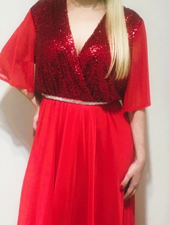 VESTIDO LARGO CRUZADO CON CINTURON DE STRASS BUSTO CON LENTEJUELAS Y MANGAS DE MICROTUL - tienda online