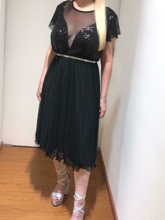 VESTIDO POLLERA LARGO MIDI CON MANGAS SOMBRERO CON BUSTO DE LENTEJUELA COMBINADO CON MICROTUL Y VIENE CON CINTURON DE STRASS - comprar online