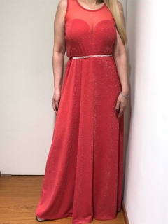 Imagen de VESTIDO LARGO CON ESCOTE CORAZON PROFUNDO DE LUREX YACARTA VIENE COMBINADO CON MICROTUL Y CINTURON DE STRASS