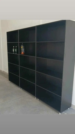 Kit 3 Prateleira de mdf preto 90x200x40cm ideal Para Adega ou distribuidora de bebidas - Balcão de Vidro   Montagem de Loja (31) 97189-4747