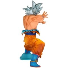 Imagem do ACTION FIGURE DRAGON BALL SUPER - ULTRA INSTINTO SUPERIOR GOKU