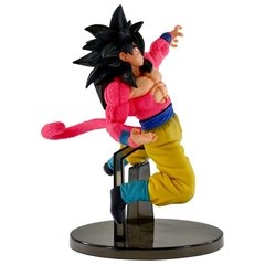 ACTION FIGURE - DRAGON BALL - GOKU SAIYAJIN 4 SPECIAL na internet