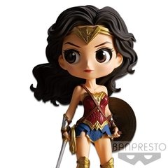 ACTION FIGURE MULHER MARAVILHA - WONDER WOMAN QPOSKET - comprar online