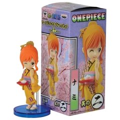 FIGURE ONE PIECE WORLD COLECCTABLE JAPANESE STYLE - NAMI REF: 34637/34639