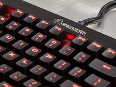 TECLADO GAMER CORSAIR CH-9101020-BR K70 LUX RETROILUMINACAO VERMELHA CHERRY MX RED na internet