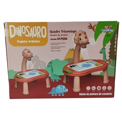 Mesinha Projetor de Desenhos Infantil Dinossauro Triceratops 34 Peças Brinquedo Jogo Educativo Criança - Ayumi & Yuri
