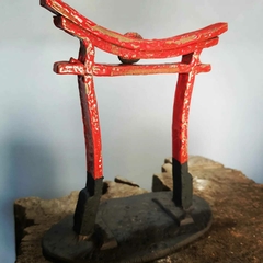 Torii (portal japonês) de ceâmica esmaltado A16x15Cm - FujiBonsai