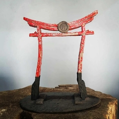 Torii (portal japonês) de ceâmica esmaltado A16x15Cm - comprar online