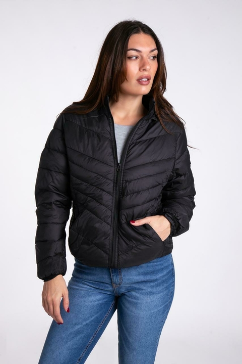 CAMPERA UNIQLO CON PIEL INTERNA