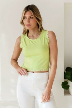 CROP TOP DE MODAL CON PUNTILA - tienda online