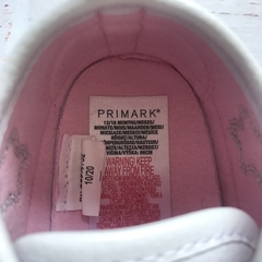 Zapatillas. PRIMARK. 12-18 meses en internet