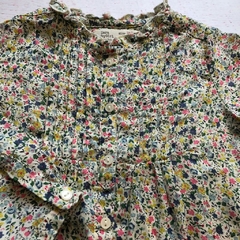 Camisa floreada. ZARA. T 12-18 meses en internet