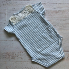 Body manga corta rayado. CARTERS. T 6 meses en internet