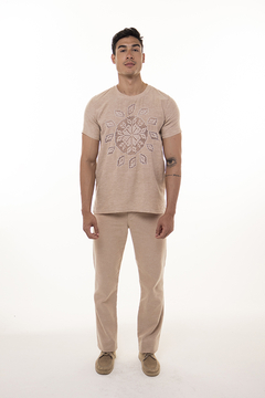 T-shirt Com Mandala Bordada