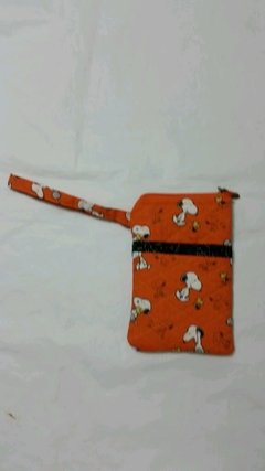 Porta celular Snoopy by Terezinha Artes na internet