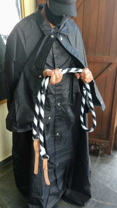 Capa de chuva para cavaleiro tipo poncho ( sem mangas) - comprar online