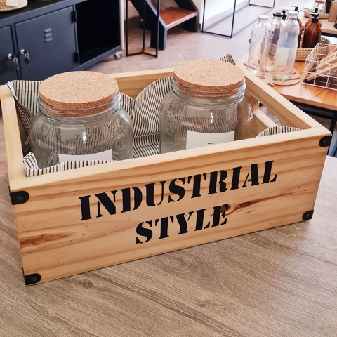 Cajón Industrial (Industrial Style)