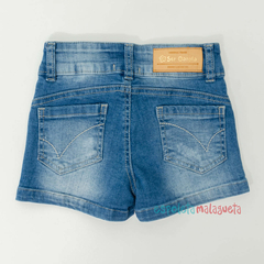 Conjunto Mon bata branca e shorts jeans Ser Garota - Espoleta Malagueta