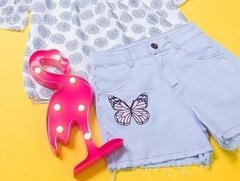 Shorts jeans bordado borboleta Lilimoon - comprar online